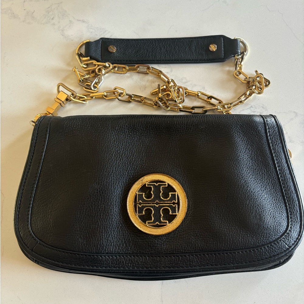 Tory Burch Robinson Wallet Crossbody w/gold chain